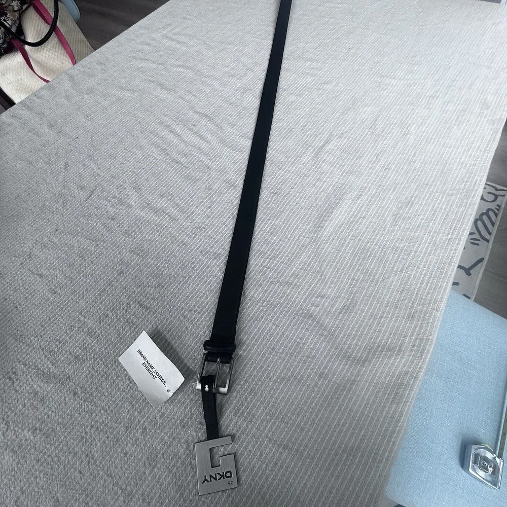 NWT DKNY Black Full Grain Leather Belt Silver Buckle Size 36
